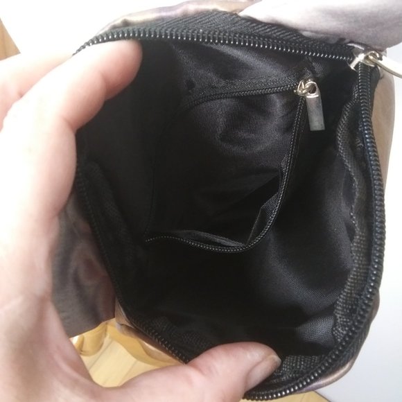 Cute realistic cat face cross body bag - Picture 8 of 15